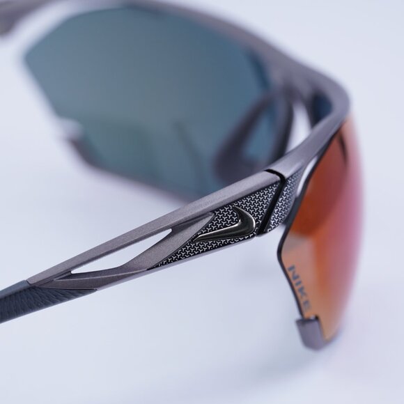 NIKE STRATUS E DC3408 900 Sunglasses Gunmetal Geometric Frame, Field Tint Lenses - Picture 4 of 9